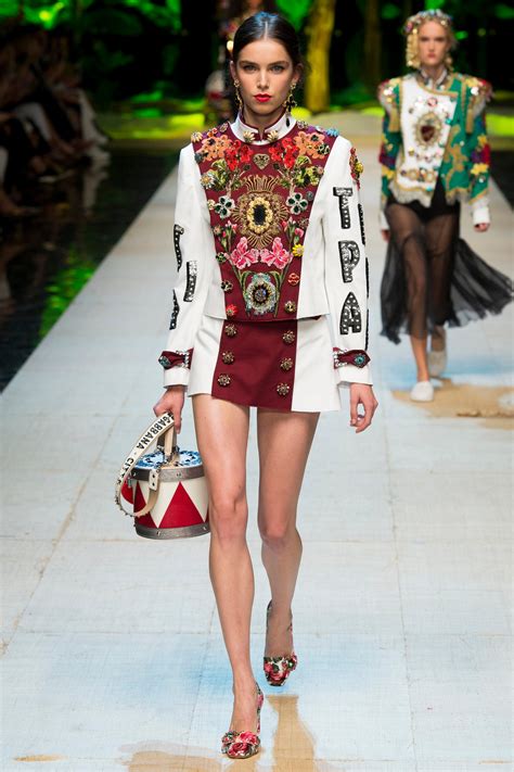 dolce and gabbana fashion show